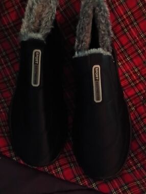 Sporto Thermal-Lined Black Women's Slip-On Slippers